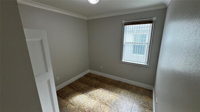 Building Photo - 1055 Tourmaline Dr