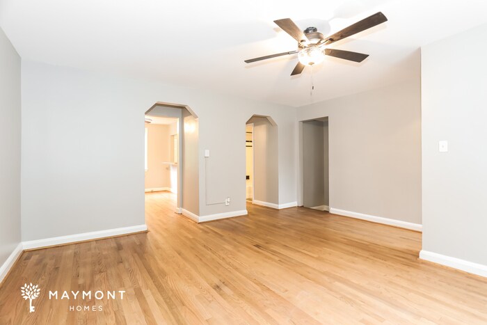 Building Photo - 6111 Parkway Dr