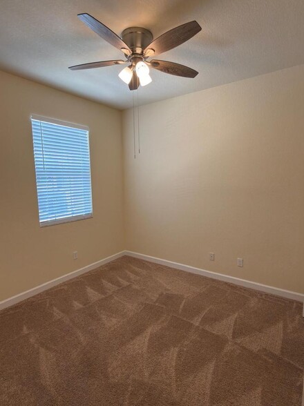 Building Photo - 5037 Ashley River Rd