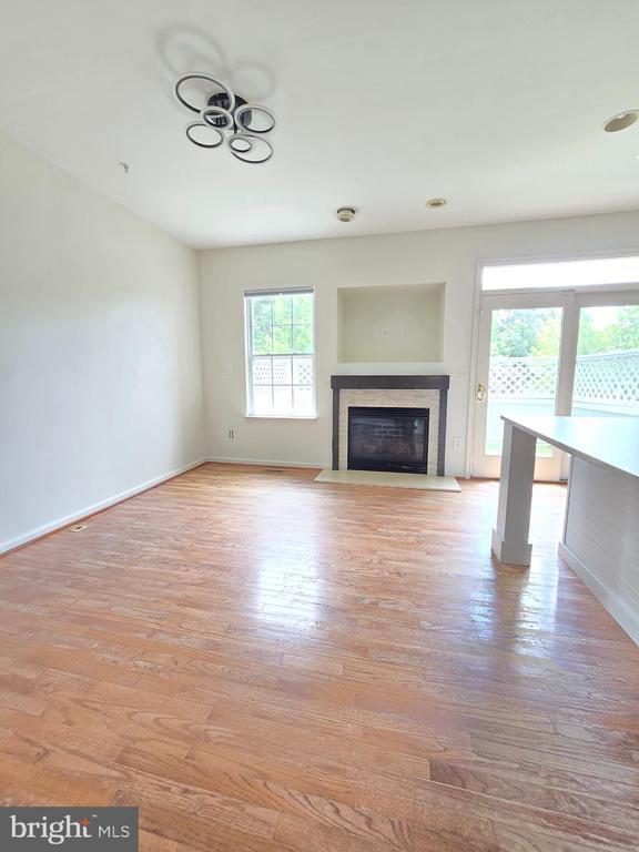 Building Photo - 5033 Kemsley Rd