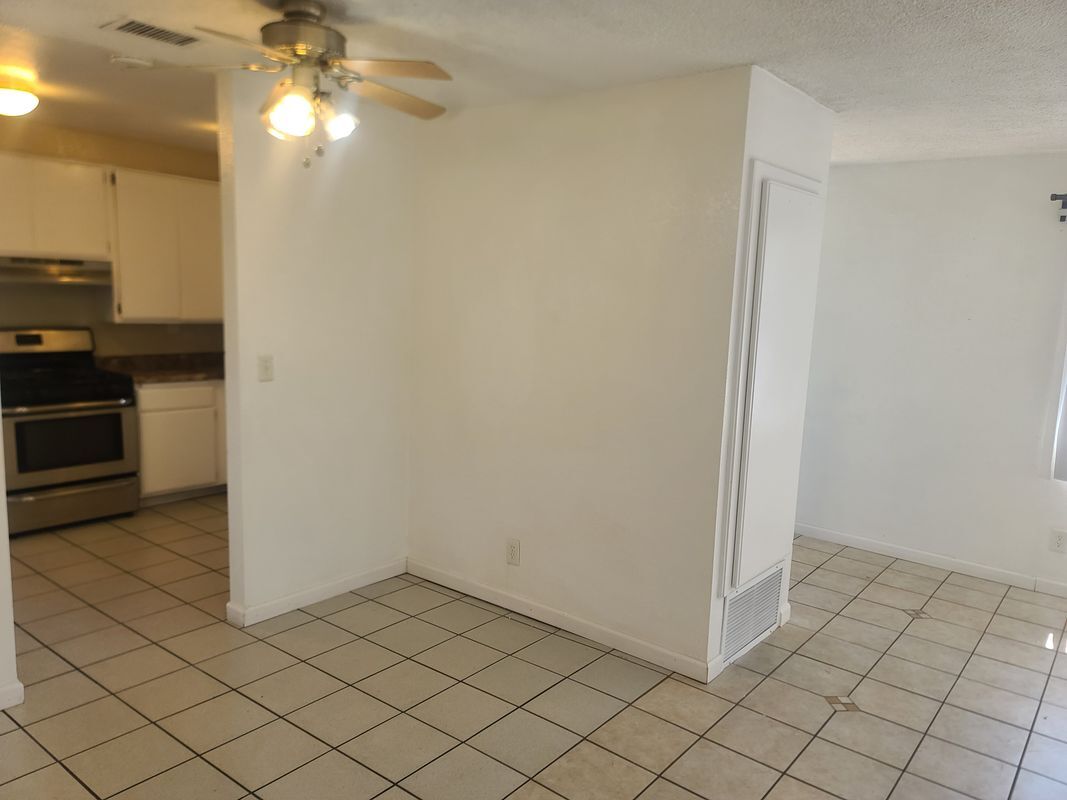 Building Photo - 101 W Olive Ave