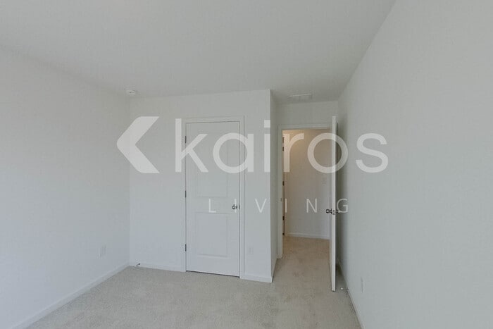 Building Photo - 208 Birch Ave