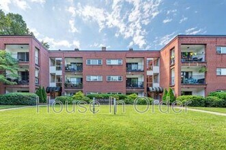 Building Photo - 30 Edgemont Rd