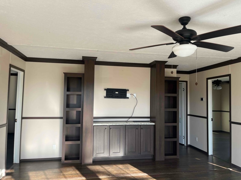 Building Photo - 7720 Hwy 2301