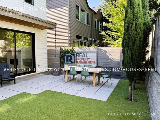 Building Photo - 3770 NE 7th Ave