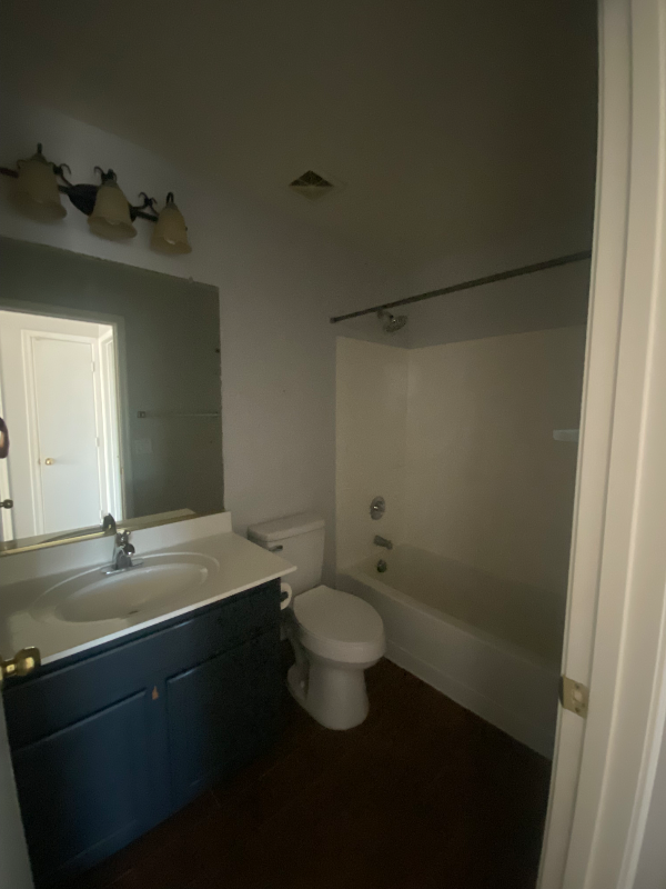 Building Photo - 40385 W Thornberry Ln