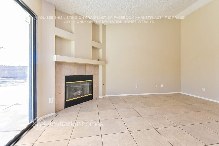 Building Photo - 3640 N Glen Ridge Way