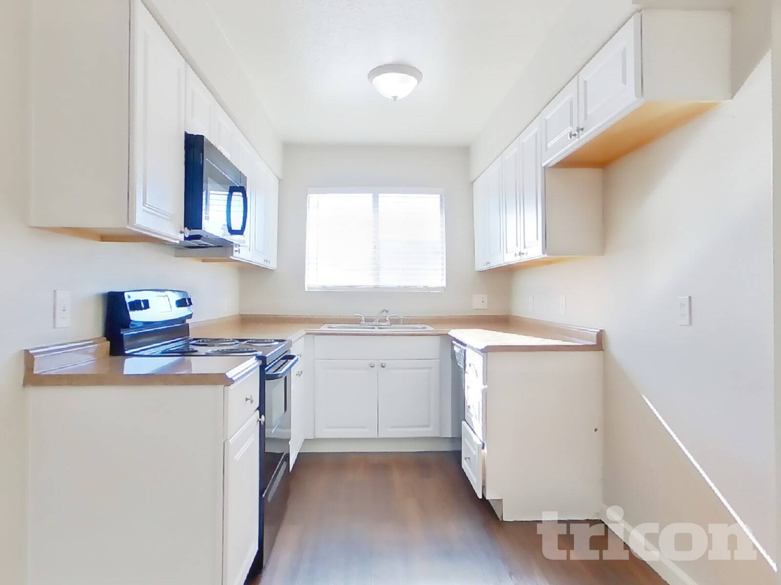 Building Photo - 5294 Acacia Way