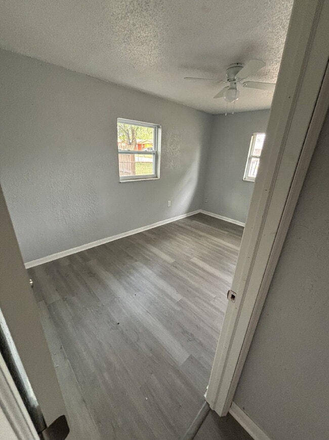 Building Photo - Newly Remodeled 4BR Home in Lake Wales – Prime Location!