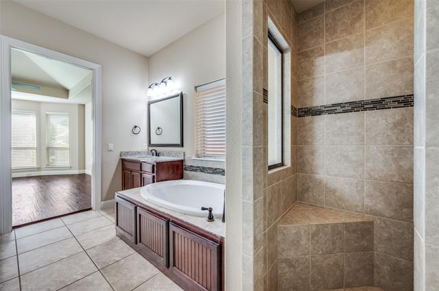 Building Photo - 7495 Perry Dr