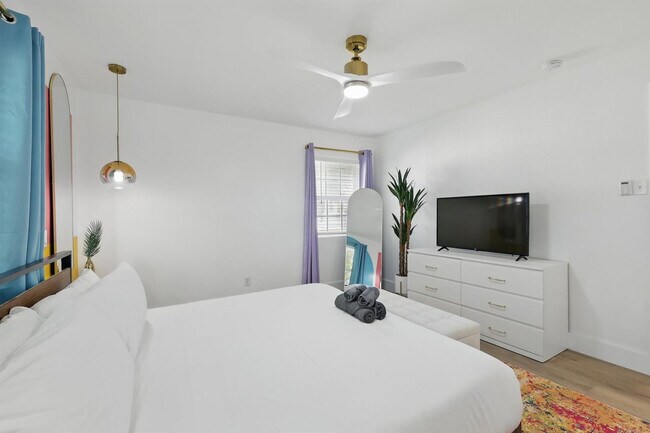 Building Photo - 13542 Purple Sage Rd