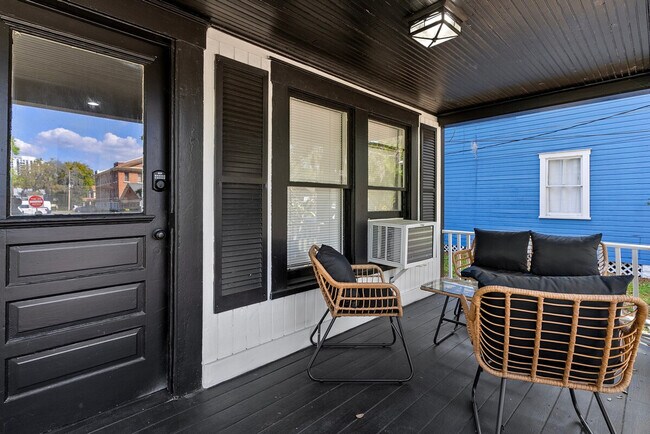 Building Photo - 316 E Amelia St