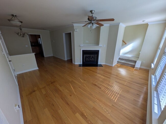 Building Photo - 9915 Cleaver Ct