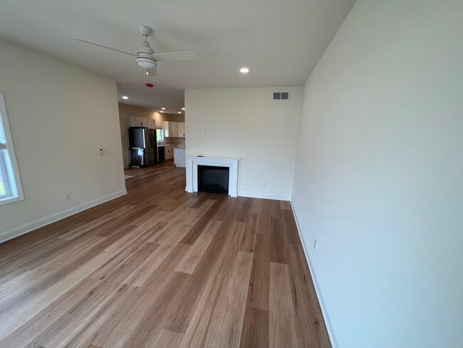 Building Photo - 540 NY-9P