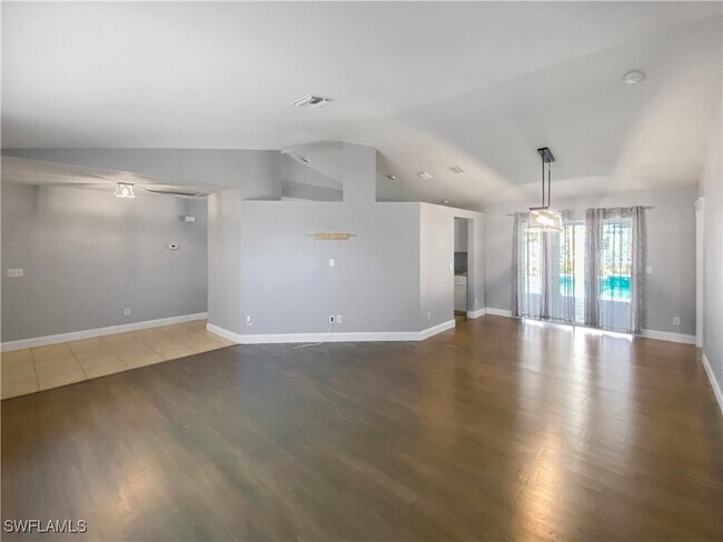 Building Photo - 1021 NW 43rd Ave