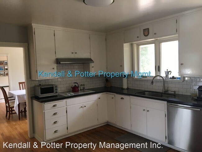 Building Photo - 3 br, 3 bath House - 2000 Cox Rd.