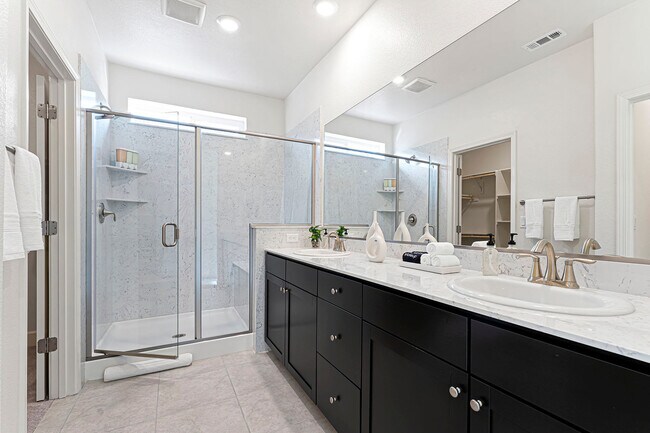 Building Photo - 2021 Maradona Dr