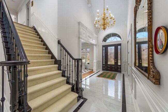 Building Photo - 16646 Brooklane Blvd