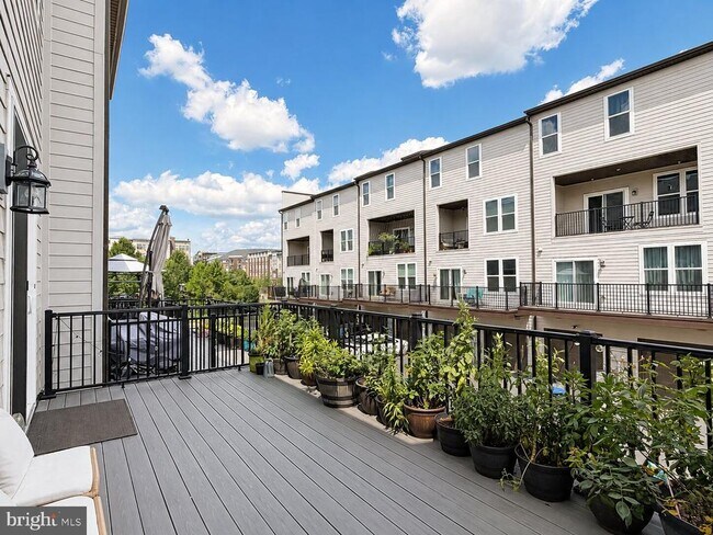 Building Photo - 2383 Liberty Lp