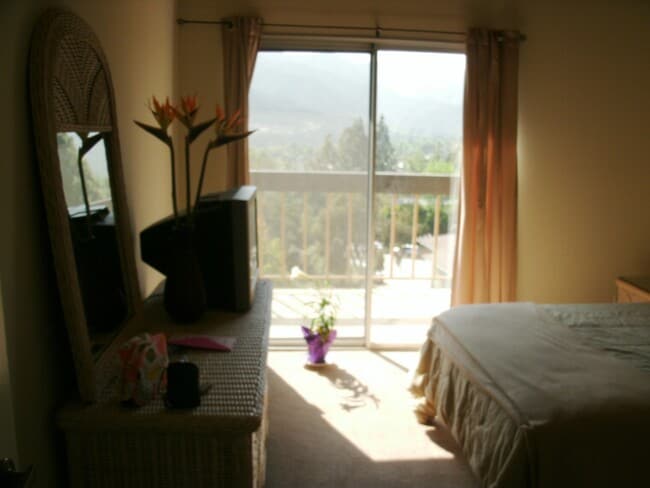 Building Photo - COMING SOON!! Gorgeous condo with Amazing Views!