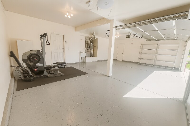 Building Photo - 2201 Bridle Creek Cir