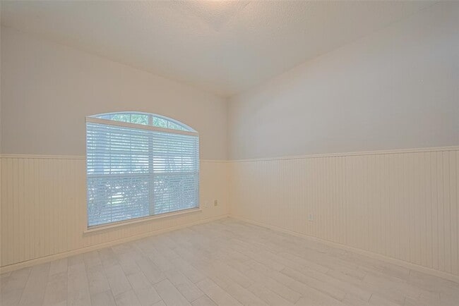 Building Photo - 2502 Oakthorn Ct