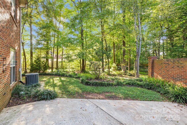 Building Photo - 4528 McKee Rd