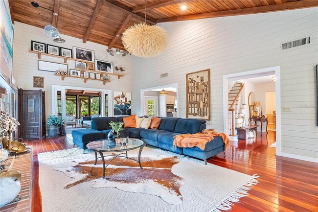 Building Photo - 8 Fernwood Trail