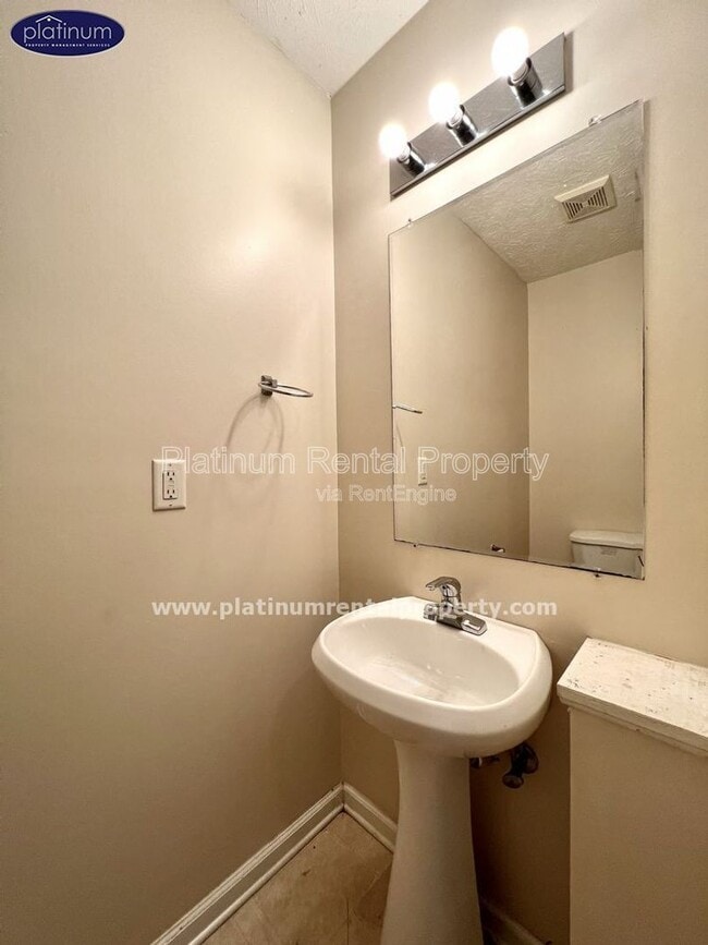 Building Photo - 5687 Windfall Ln