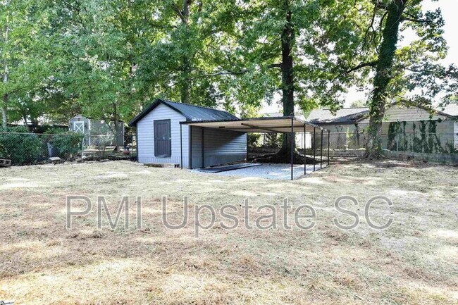 Building Photo - 105 McMakin Dr