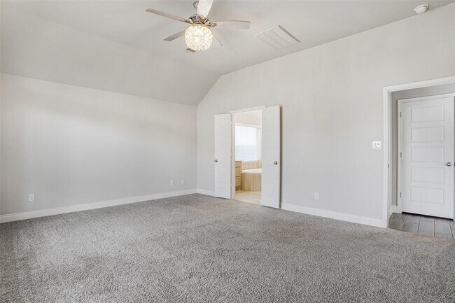 Building Photo - 204 Magdalene Way