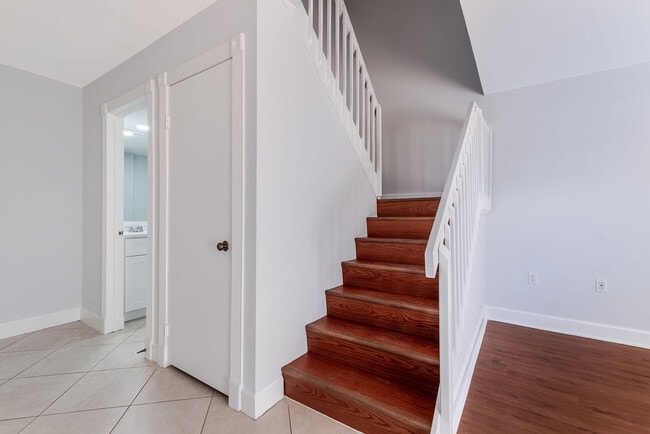 Building Photo - 185 Charter Way