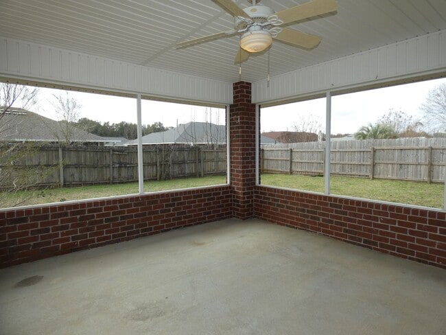 Building Photo - 4 Bedroom in Spencer Oaks Subdivision