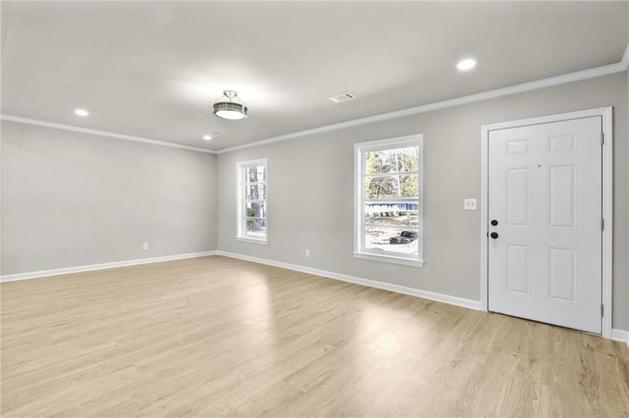 Building Photo - 1963 Shepherd Cir SW