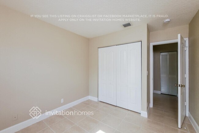 Building Photo - 9901 Red Heart Ln