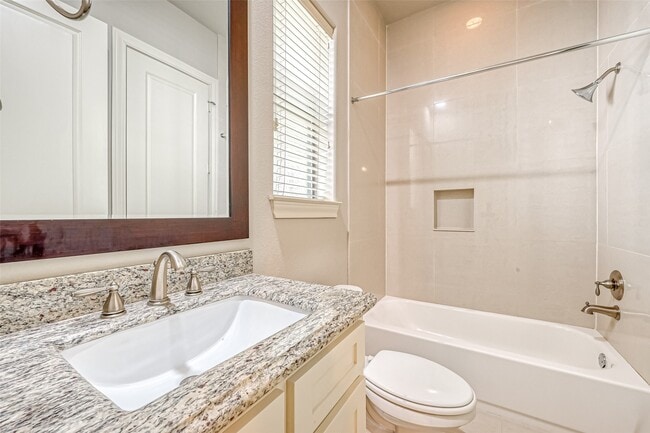 Building Photo - 5811 Kiam St