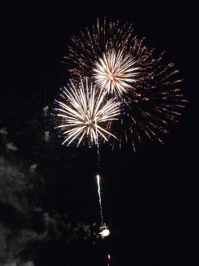 Building Photo - 184 Grand Ave