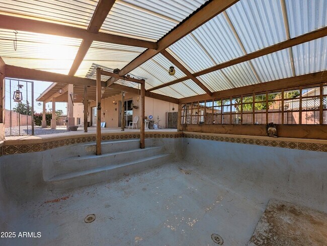 Building Photo - 4019 W San Miguel Ave