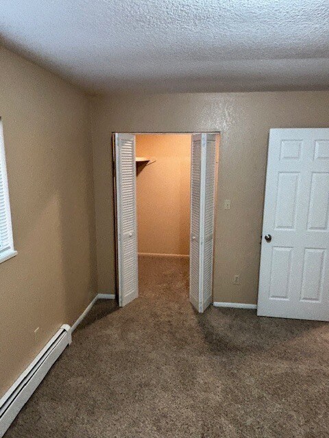 Building Photo - 204 Peach