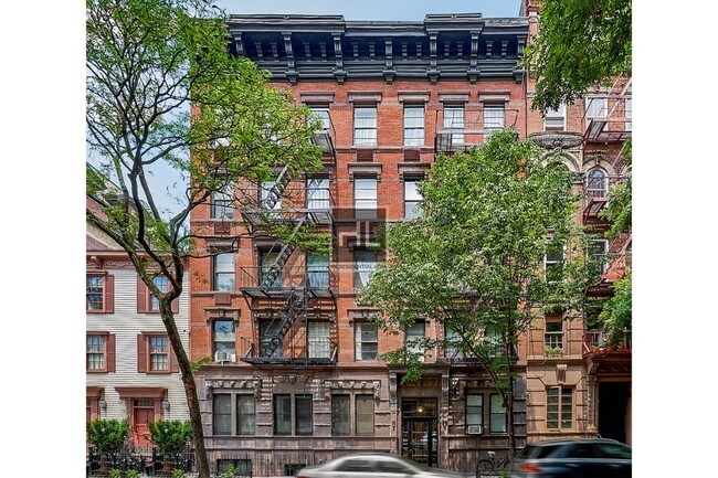 Building Photo - Grove Street