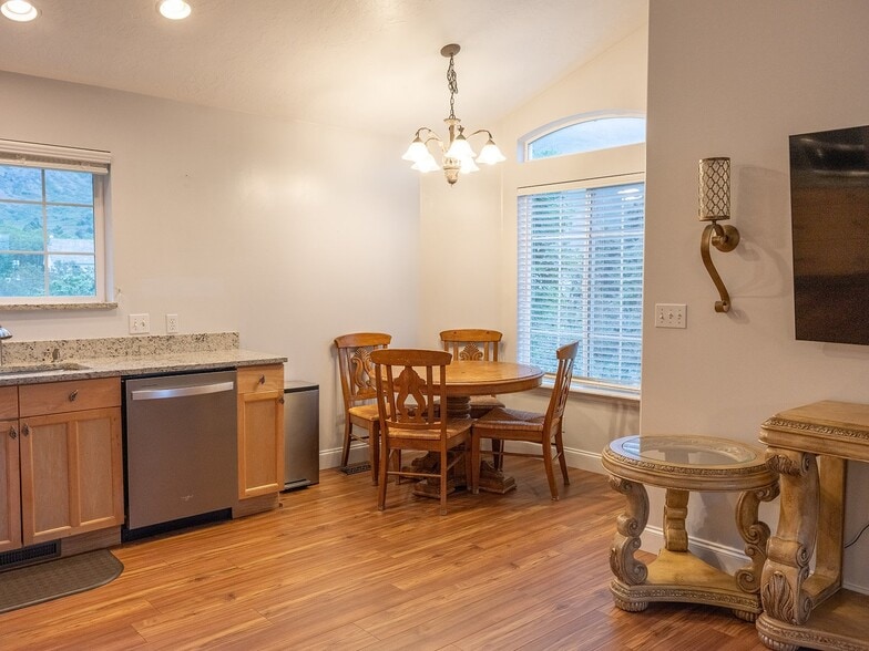 Building Photo - 4289 Silver Sage Cir