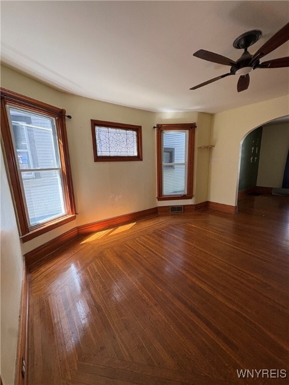 Building Photo - 497 Breckenridge St