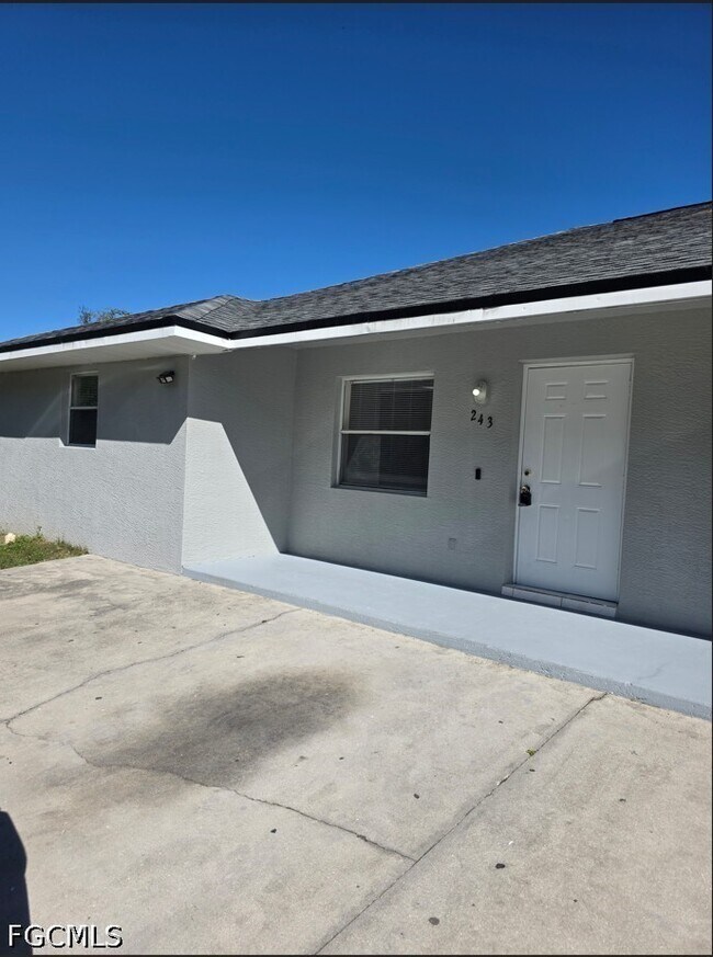 Building Photo - 245 Meadow Rd