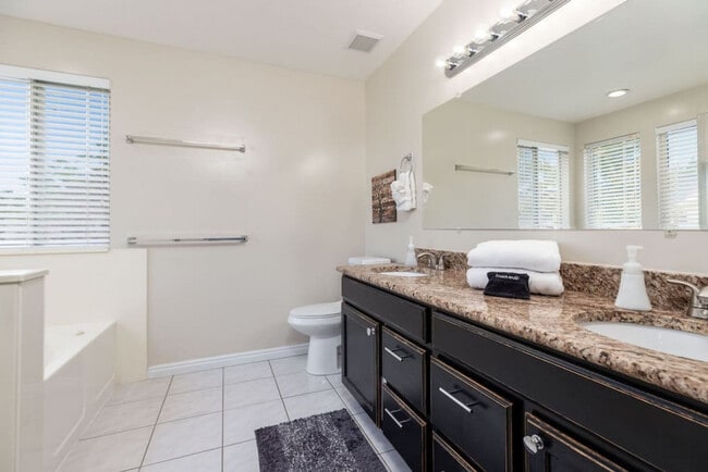 Building Photo - 8126 Clover Spring Ln