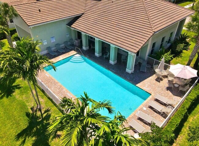 Building Photo - 11971 Cypress Key Way