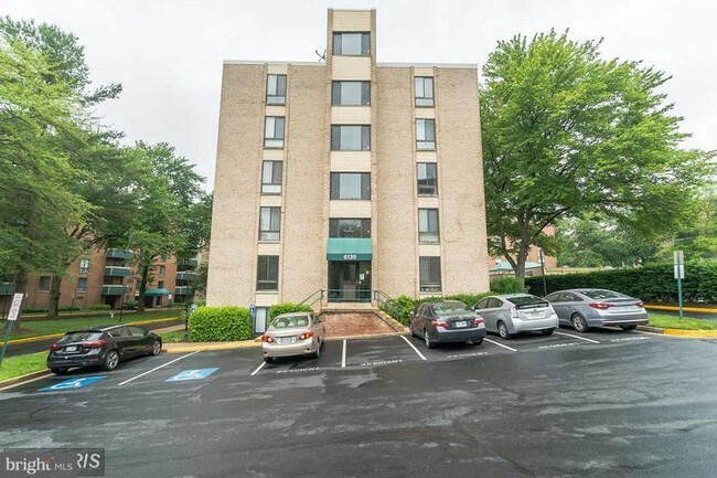 Building Photo - 6139 Leesburg Pike