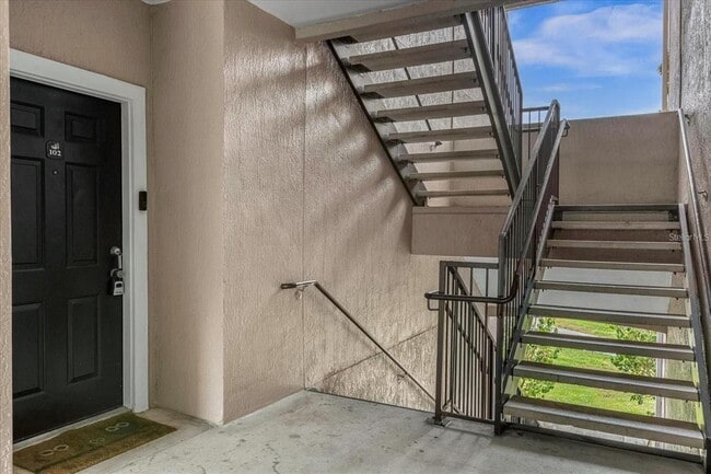 Building Photo - 3250 Corona Village Way