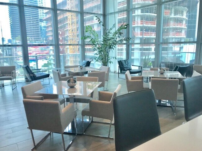 Building Photo - 1100 S Miami Ave