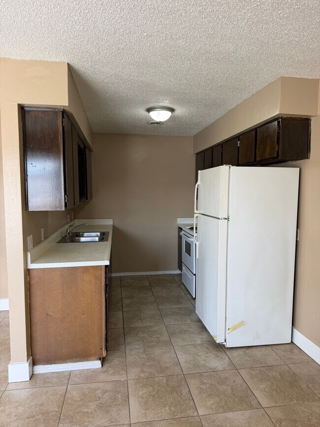 Building Photo - ***1248 W. Sunset***