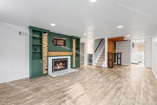 Building Photo - Charming 4-Bedroom Home in St. Johns with Finished Basement & Spacious Living Areas